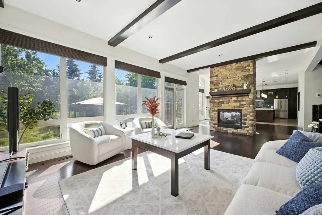 62 Posthill Drive SW Calgary AB T3M 0A8