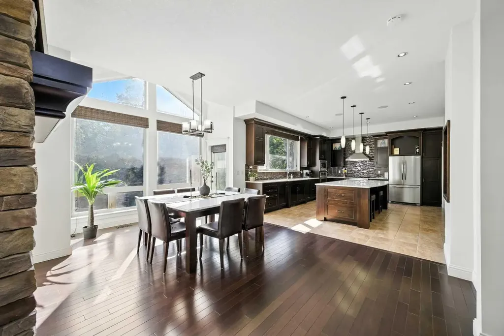 62 Posthill Drive SW Calgary AB T3M 0A8