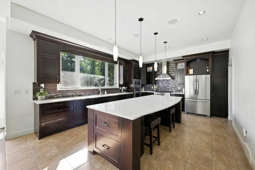 62 Posthill Drive SW Calgary AB T3M 0A8