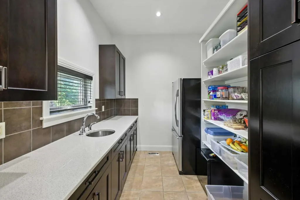 62 Posthill Drive SW Calgary AB T3M 0A8