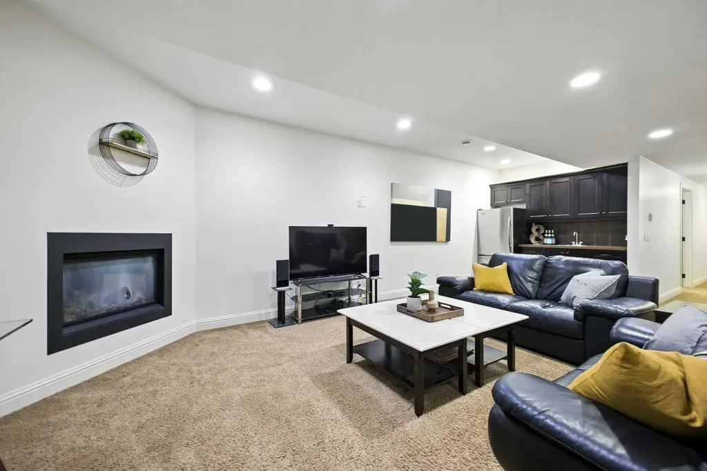 62 Posthill Drive SW Calgary AB T3M 0A8