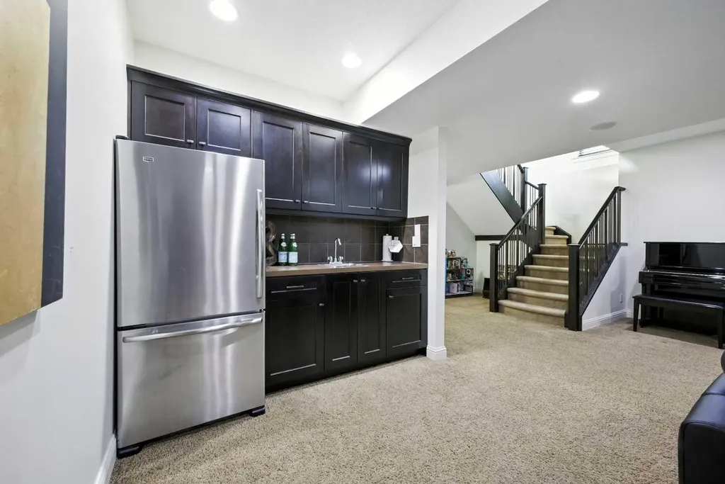 62 Posthill Drive SW Calgary AB T3M 0A8