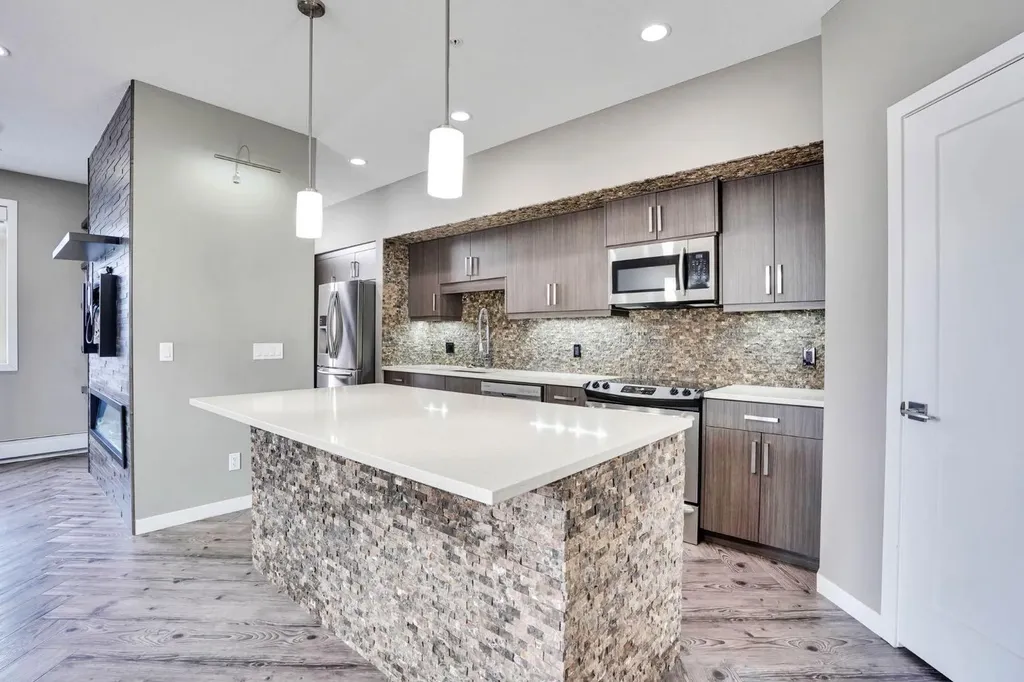 10 Westpark Link SW Calgary AB T3H0Y5