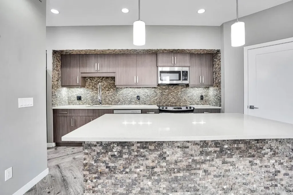 10 Westpark Link SW Calgary AB T3H0Y5