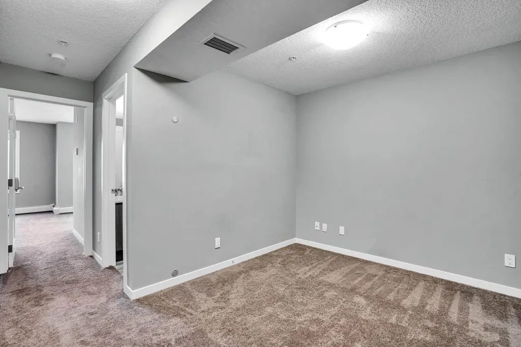 10 Westpark Link SW Calgary AB T3H0Y5