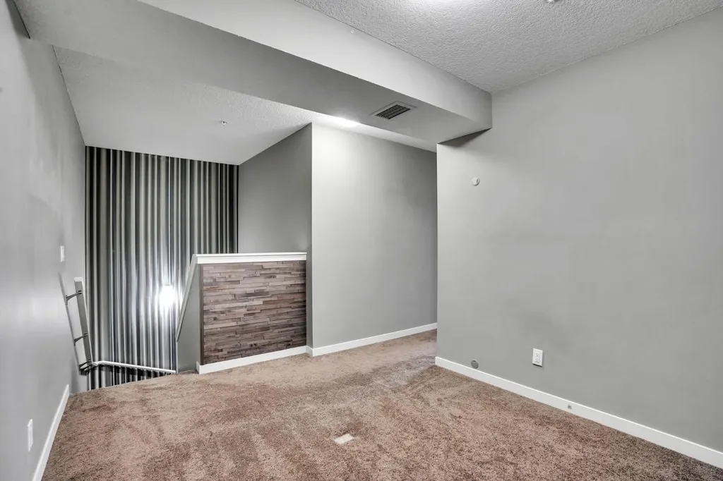 10 Westpark Link SW Calgary AB T3H0Y5