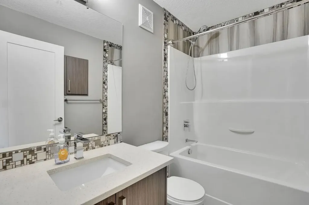 10 Westpark Link SW Calgary AB T3H0Y5