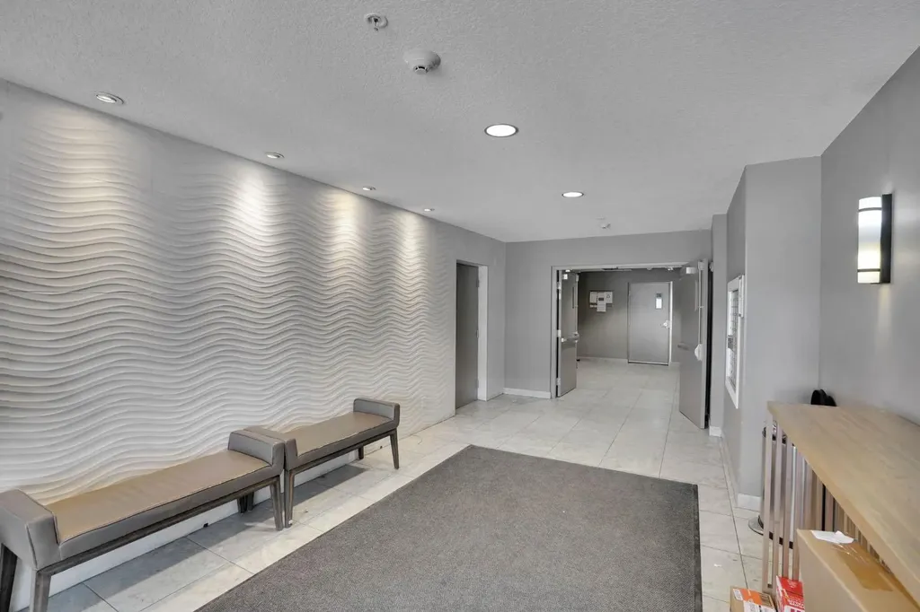 10 Westpark Link SW Calgary AB T3H0Y5