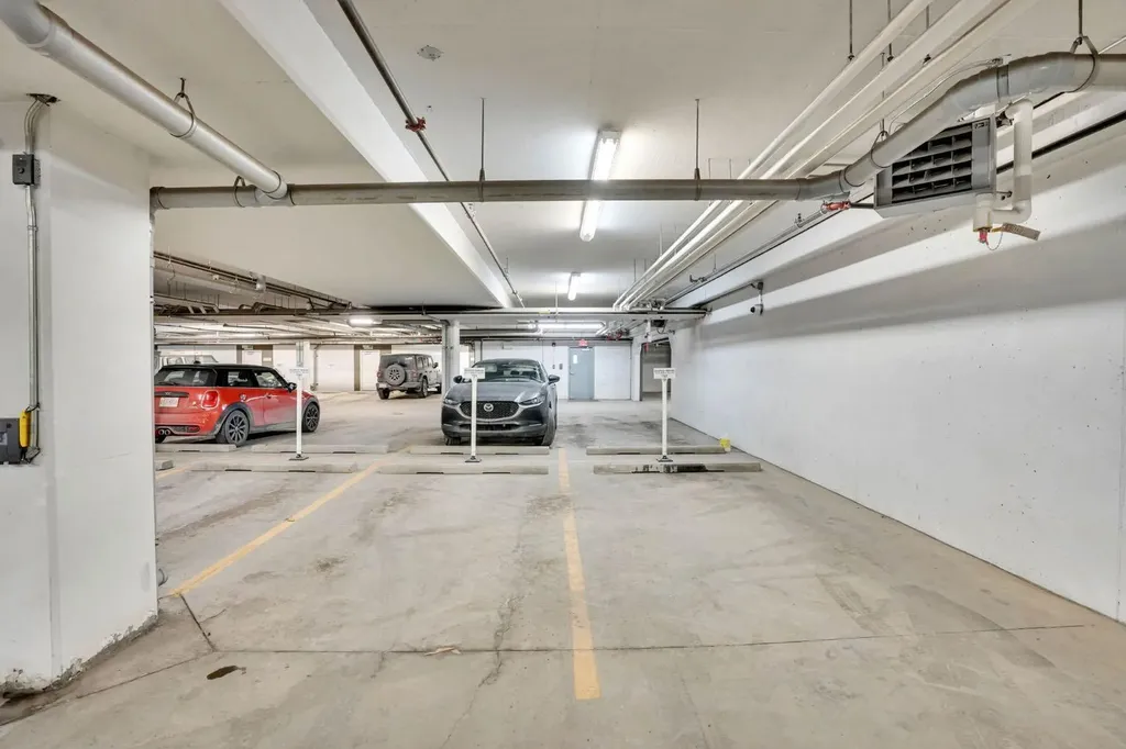 10 Westpark Link SW Calgary AB T3H0Y5