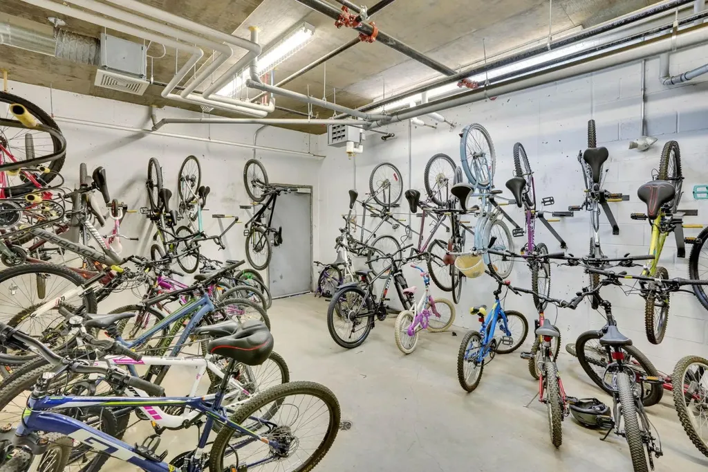 10 Westpark Link SW Calgary AB T3H0Y5