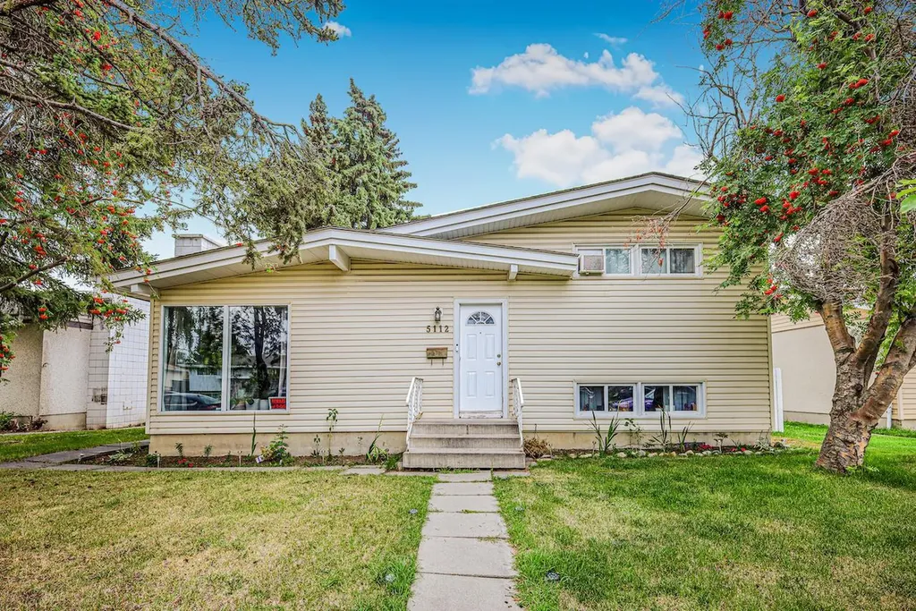 5112 Maryvale Drive NE Calgary AB T2A 2T4