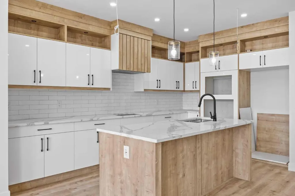 196 Saddlelake Manor NE Calgary AB T3J2L5