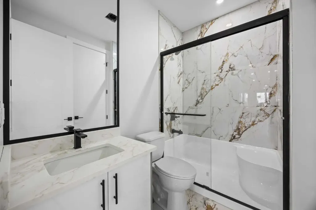 196 Saddlelake Manor NE Calgary AB T3J2L5
