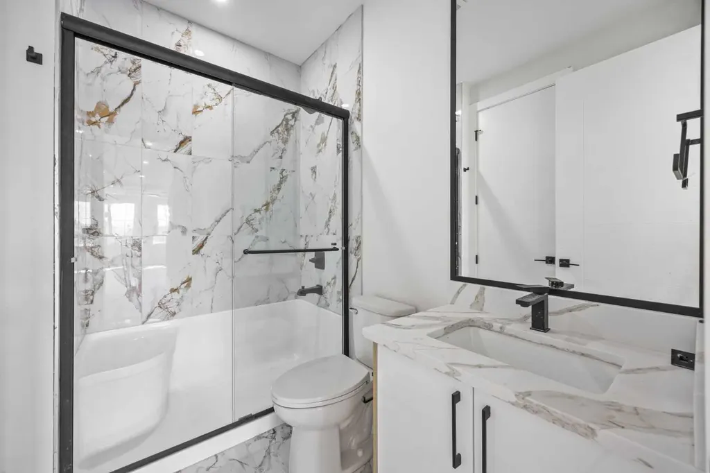 196 Saddlelake Manor NE Calgary AB T3J2L5