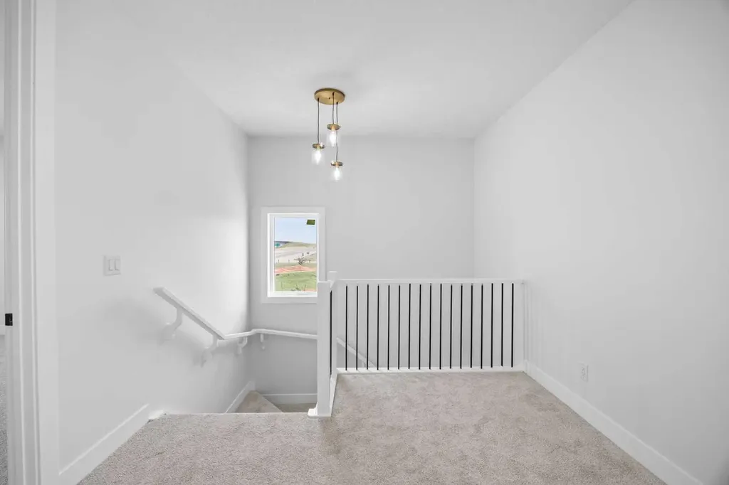 196 Saddlelake Manor NE Calgary AB T3J2L5