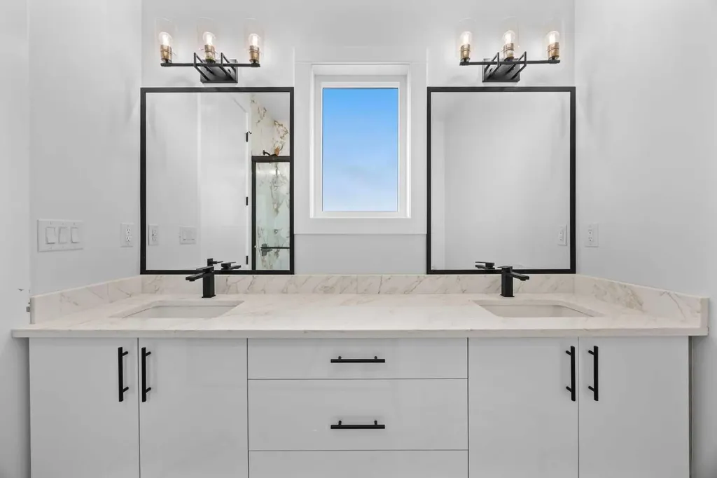 196 Saddlelake Manor NE Calgary AB T3J2L5