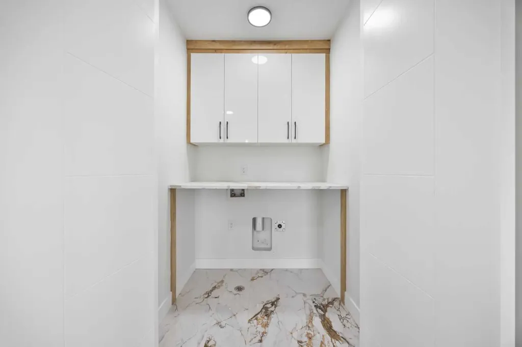 196 Saddlelake Manor NE Calgary AB T3J2L5