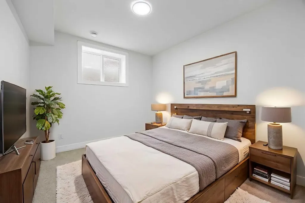 196 Saddlelake Manor NE Calgary AB T3J2L5