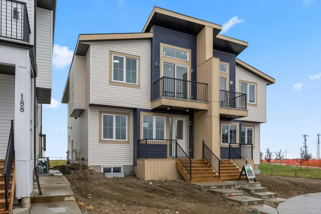 196 Saddlelake Manor NE Calgary AB T3J2L5