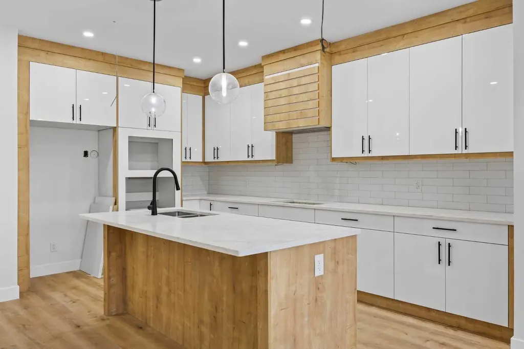 196 Saddlelake Manor NE Calgary AB T3J2L5