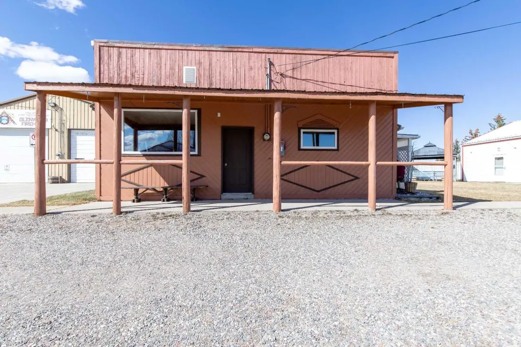60 Main Avenue NW Glenwood AB T0K2R0