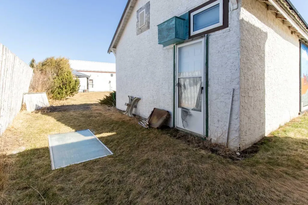 60 Main Avenue NW Glenwood AB T0K2R0