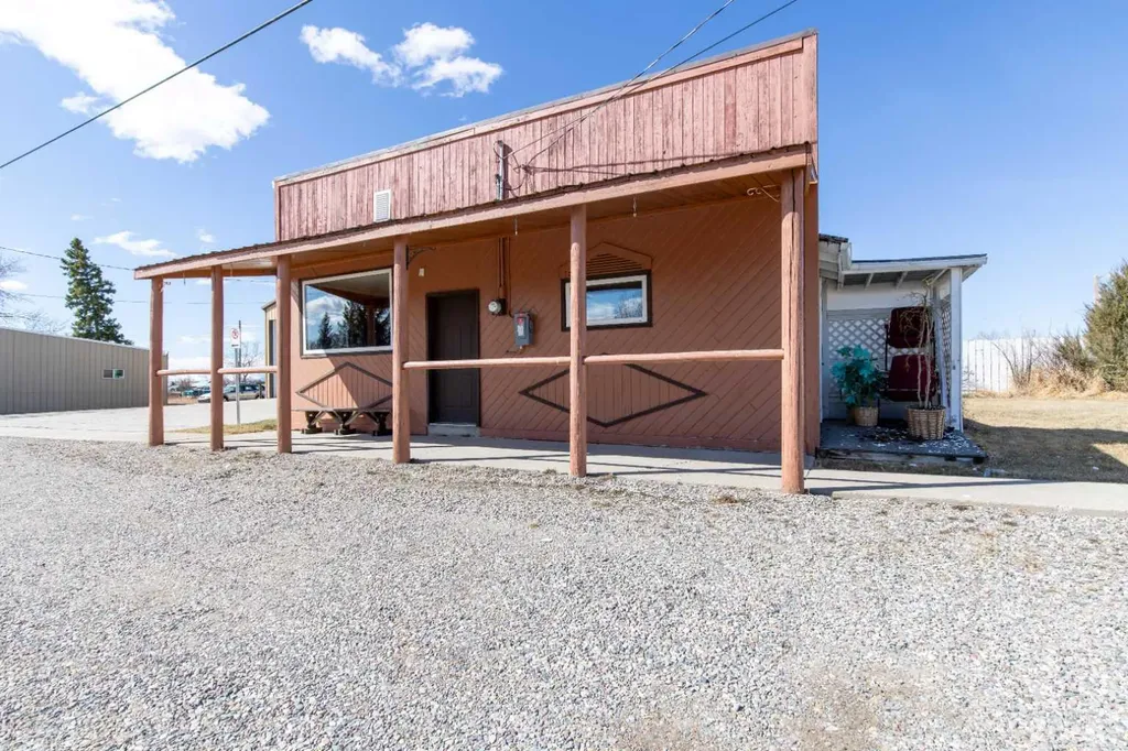 60 Main Avenue NW Glenwood AB T0K2R0