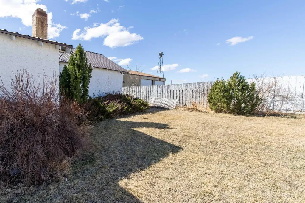 60 Main Avenue NW Glenwood AB T0K2R0