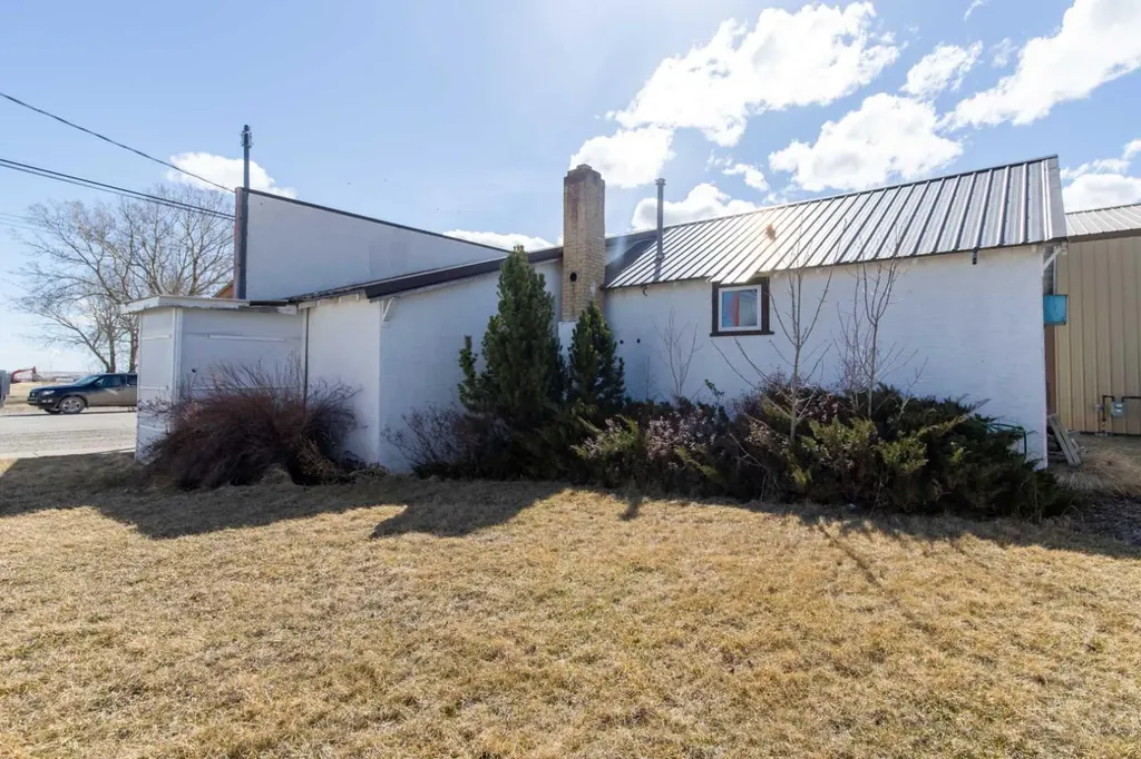 60 Main Avenue NW Glenwood AB T0K2R0