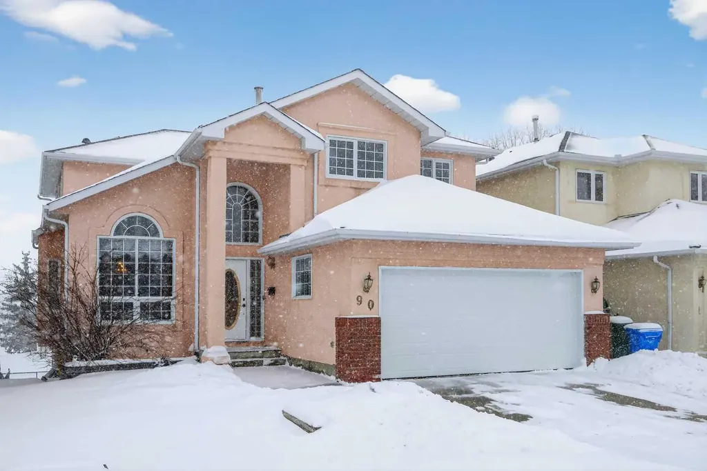 90 Hawkmount Green NW Calgary AB T3G 2T9