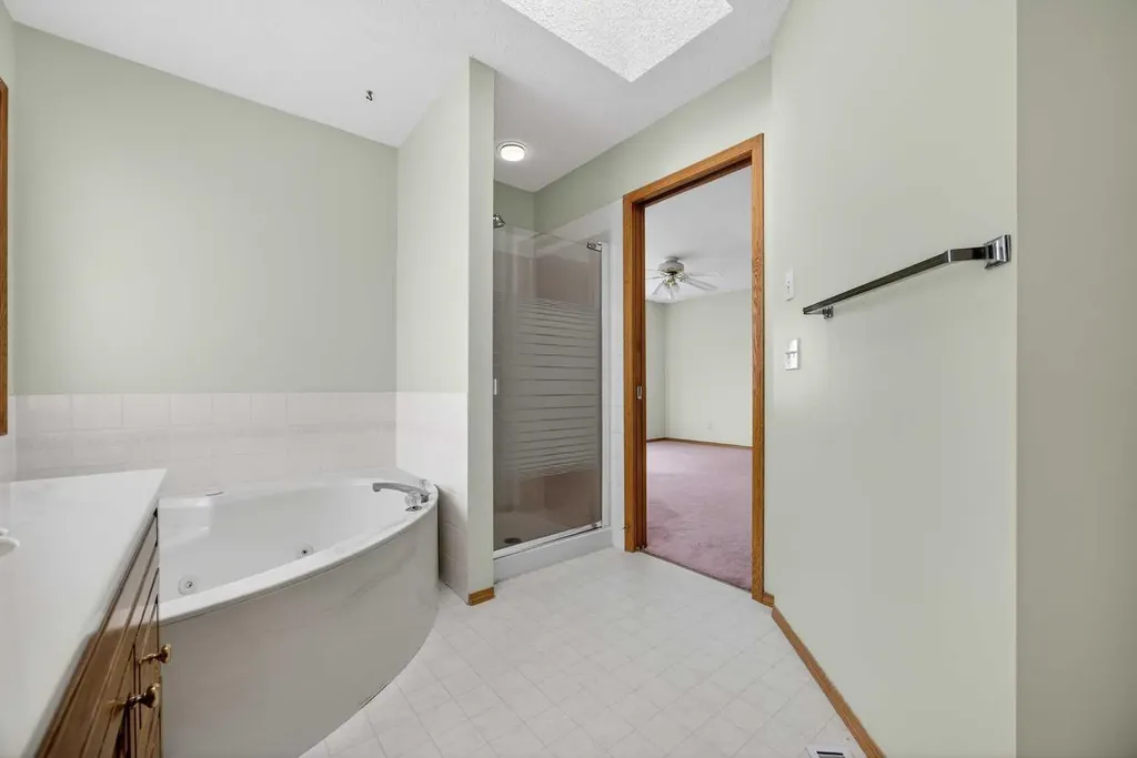 90 Hawkmount Green NW Calgary AB T3G 2T9