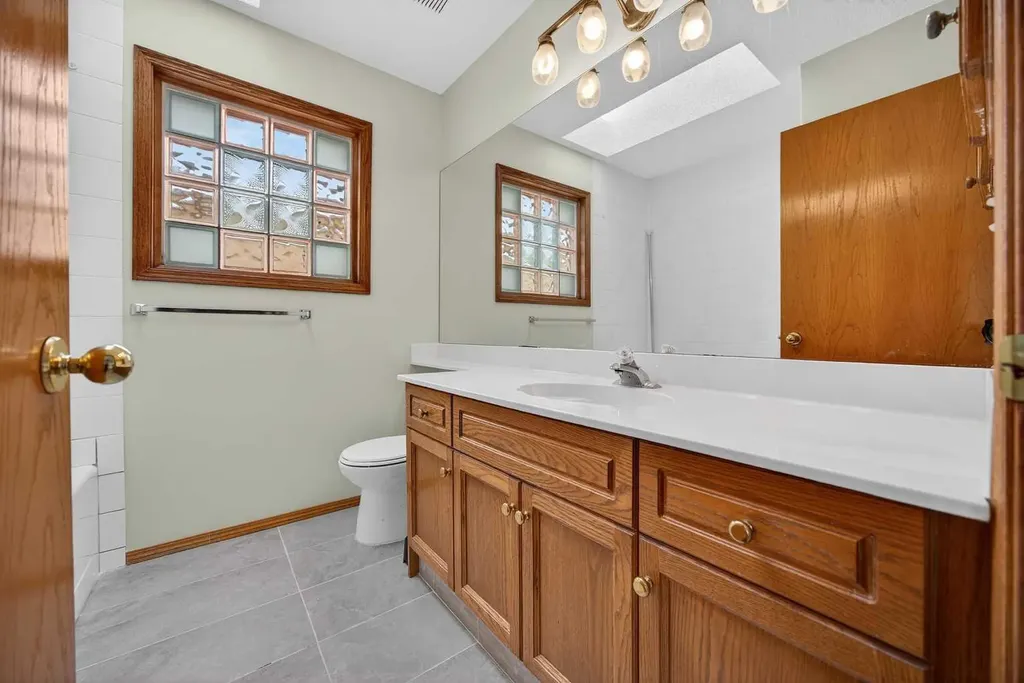 90 Hawkmount Green NW Calgary AB T3G 2T9