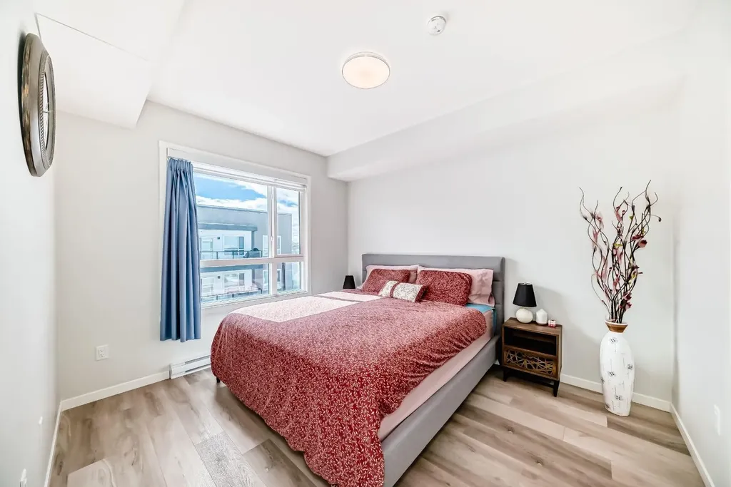 33 Carringham Gate NW Calgary AB T3P 2H6
