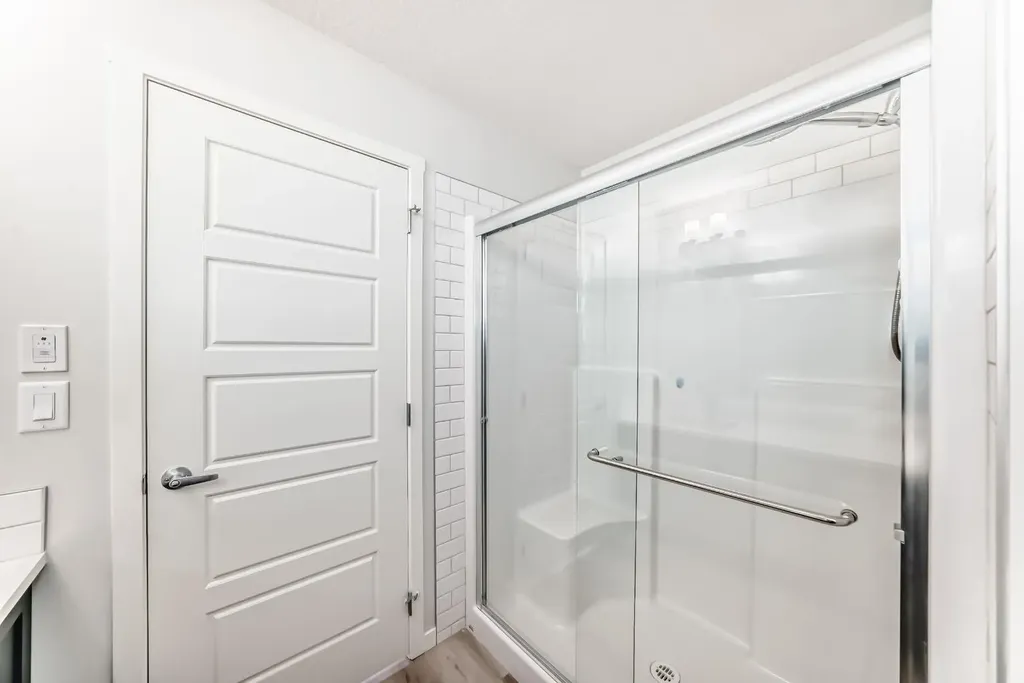 33 Carringham Gate NW Calgary AB T3P 2H6