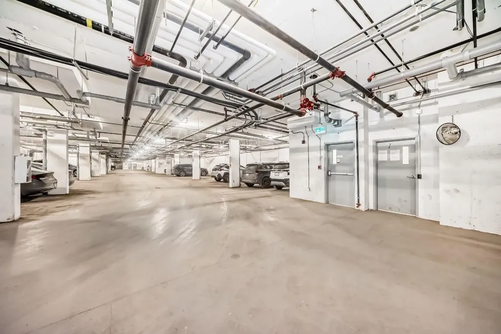 33 Carringham Gate NW Calgary AB T3P 2H6