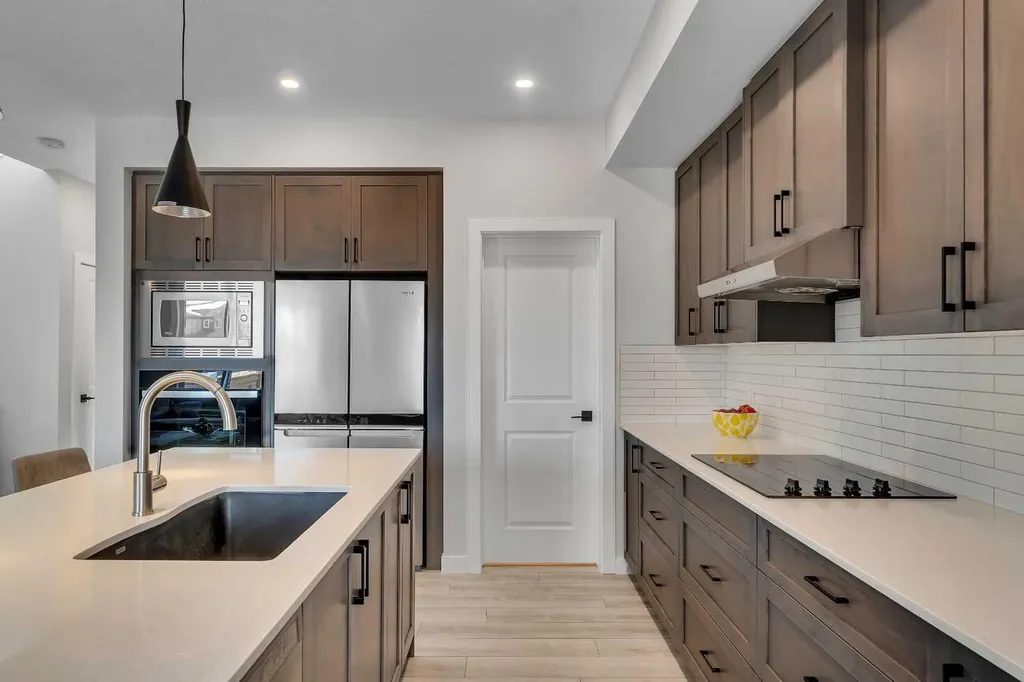674 Creekmill Court SW Airdrie AB T4B 5J8