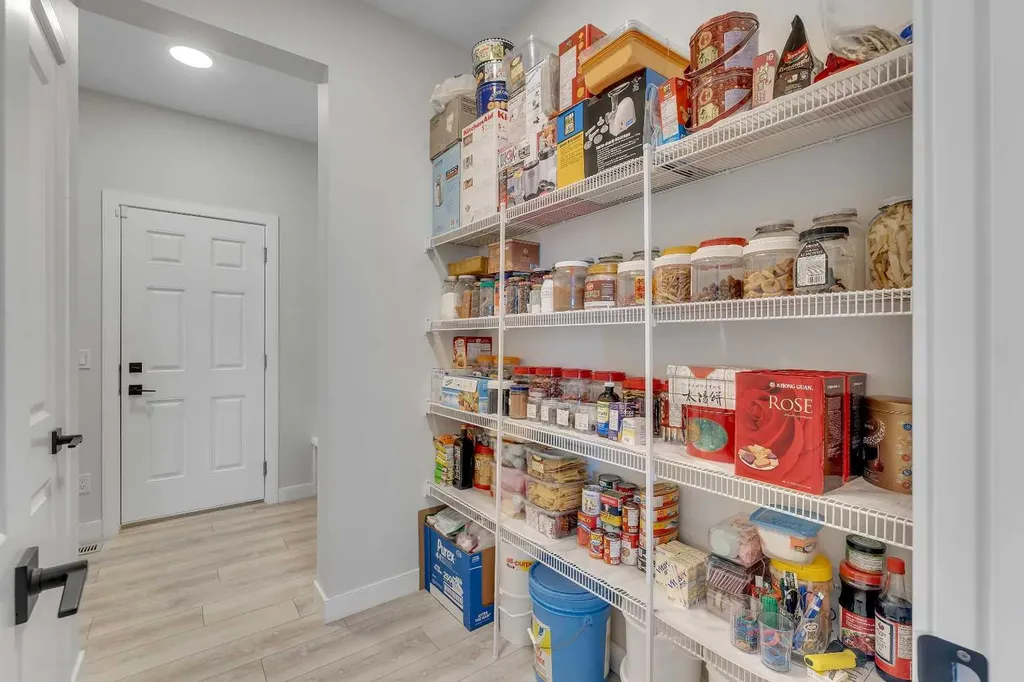 674 Creekmill Court SW Airdrie AB T4B 5J8