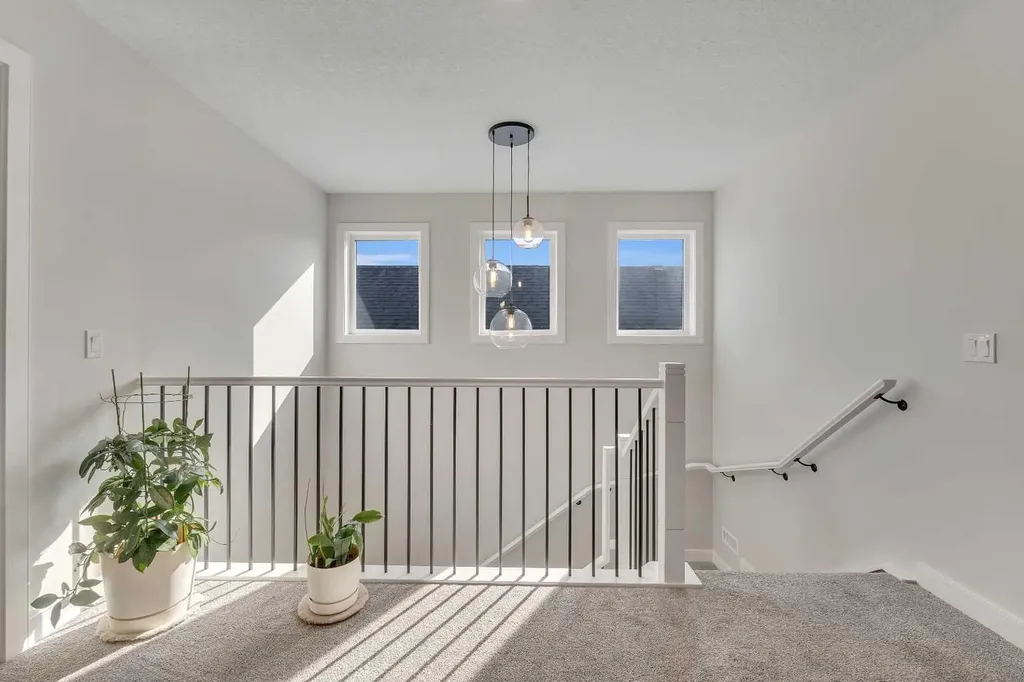674 Creekmill Court SW Airdrie AB T4B 5J8