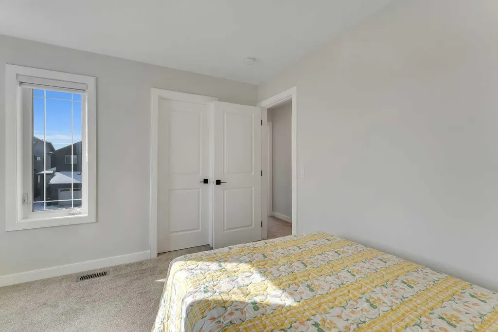 674 Creekmill Court SW Airdrie AB T4B 5J8