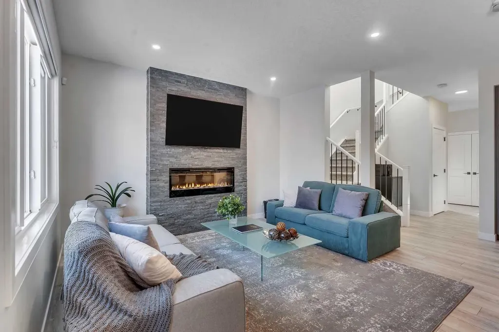 674 Creekmill Court SW Airdrie AB T4B 5J8