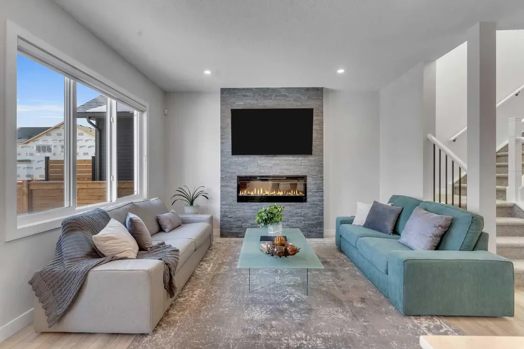 674 Creekmill Court SW Airdrie AB T4B 5J8