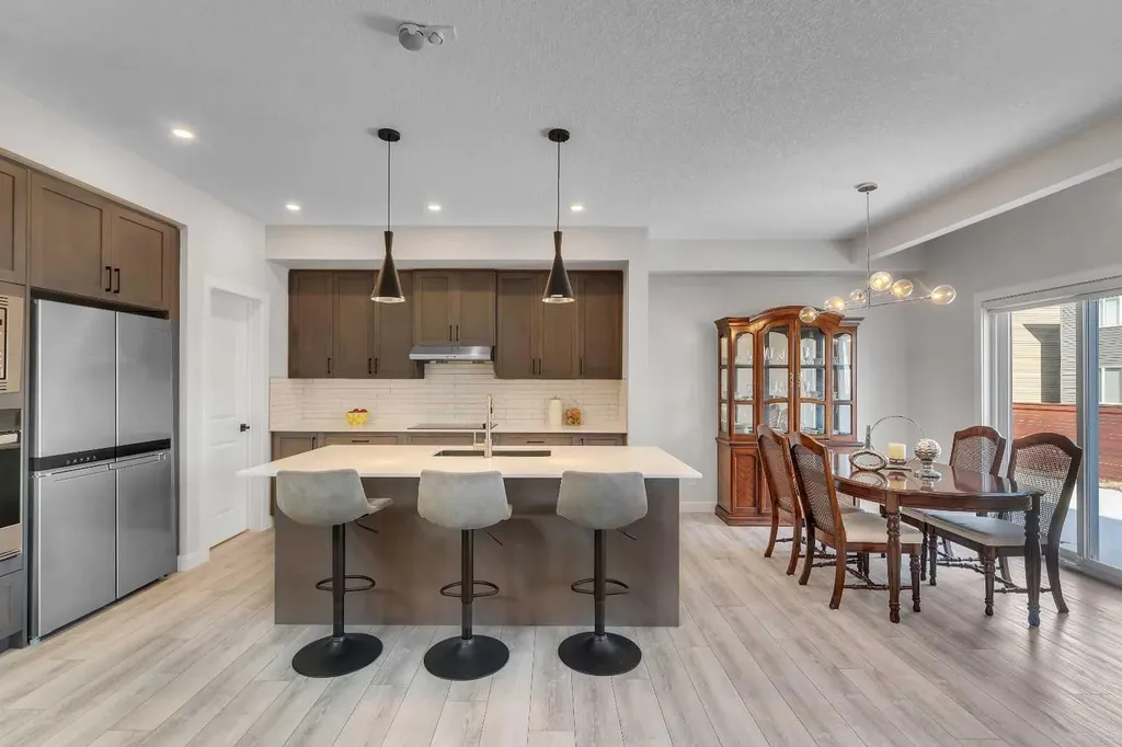 674 Creekmill Court SW Airdrie AB T4B 5J8