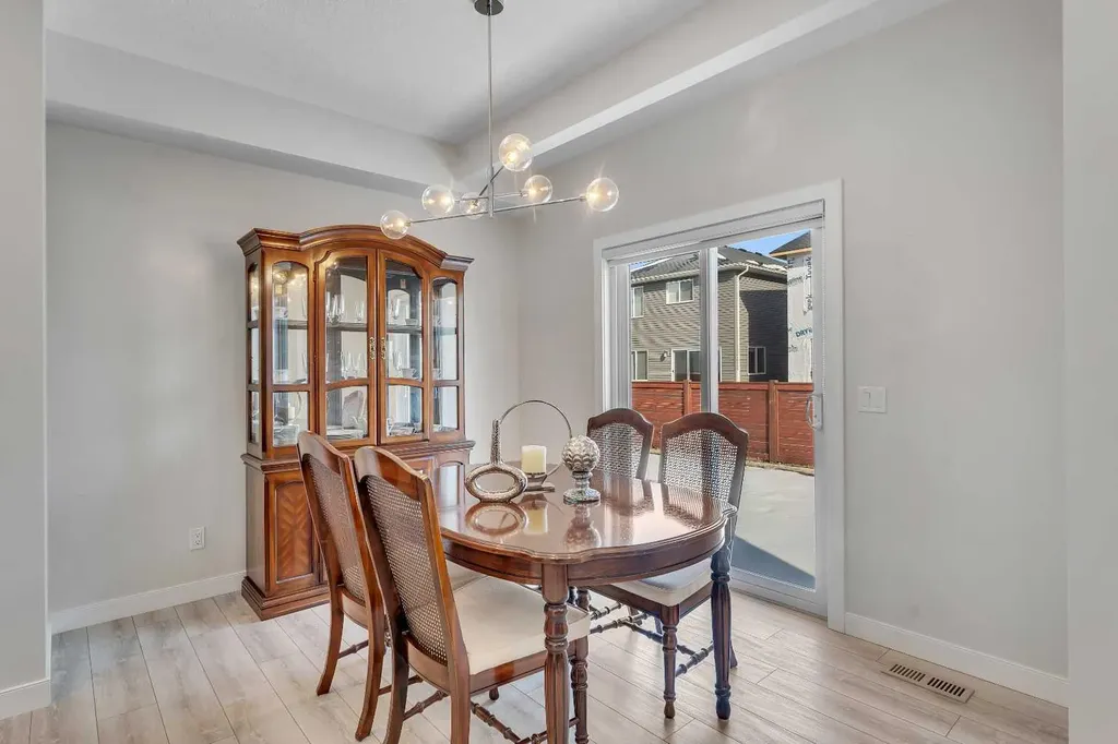 674 Creekmill Court SW Airdrie AB T4B 5J8