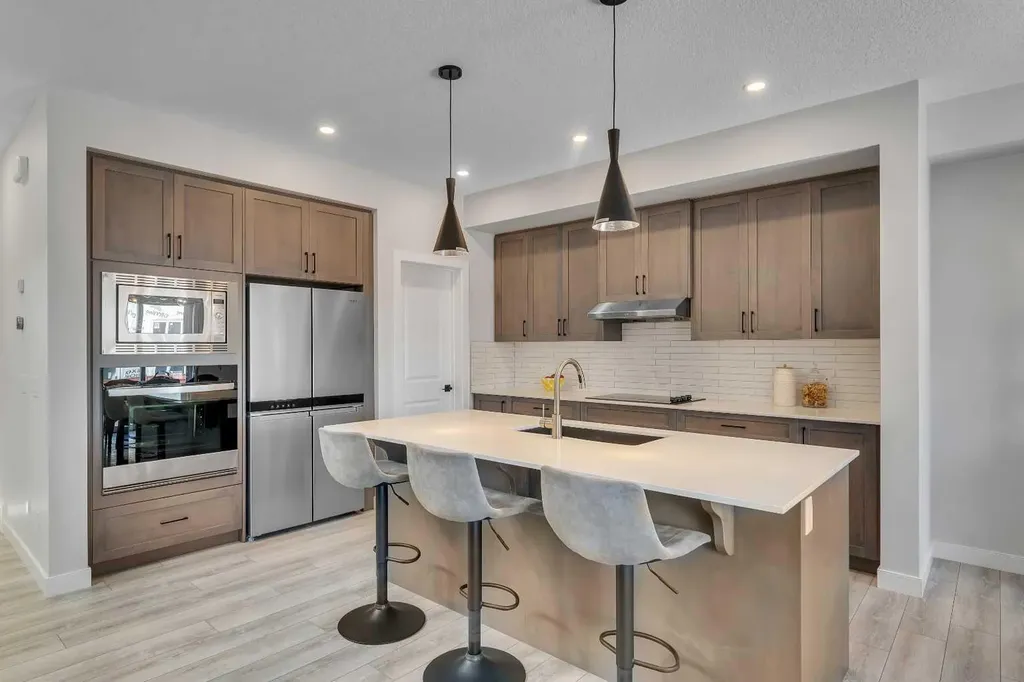 674 Creekmill Court SW Airdrie AB T4B 5J8