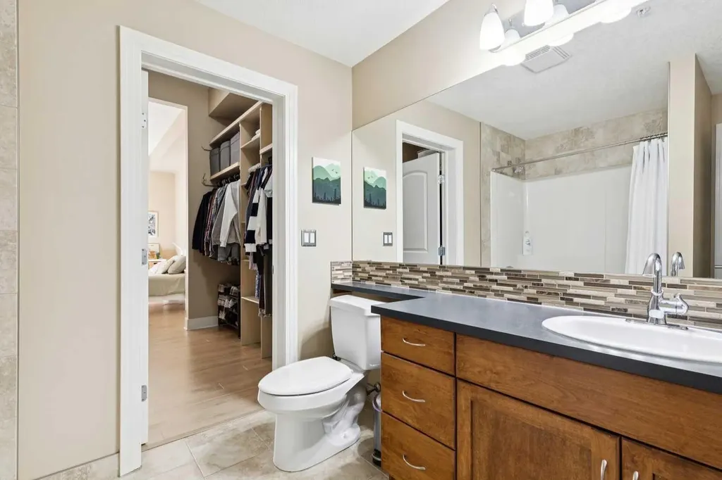 3101 34 Avenue NW Calgary AB T2L 2A3