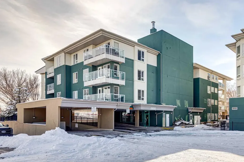 3101 34 Avenue NW Calgary AB T2L 2A3