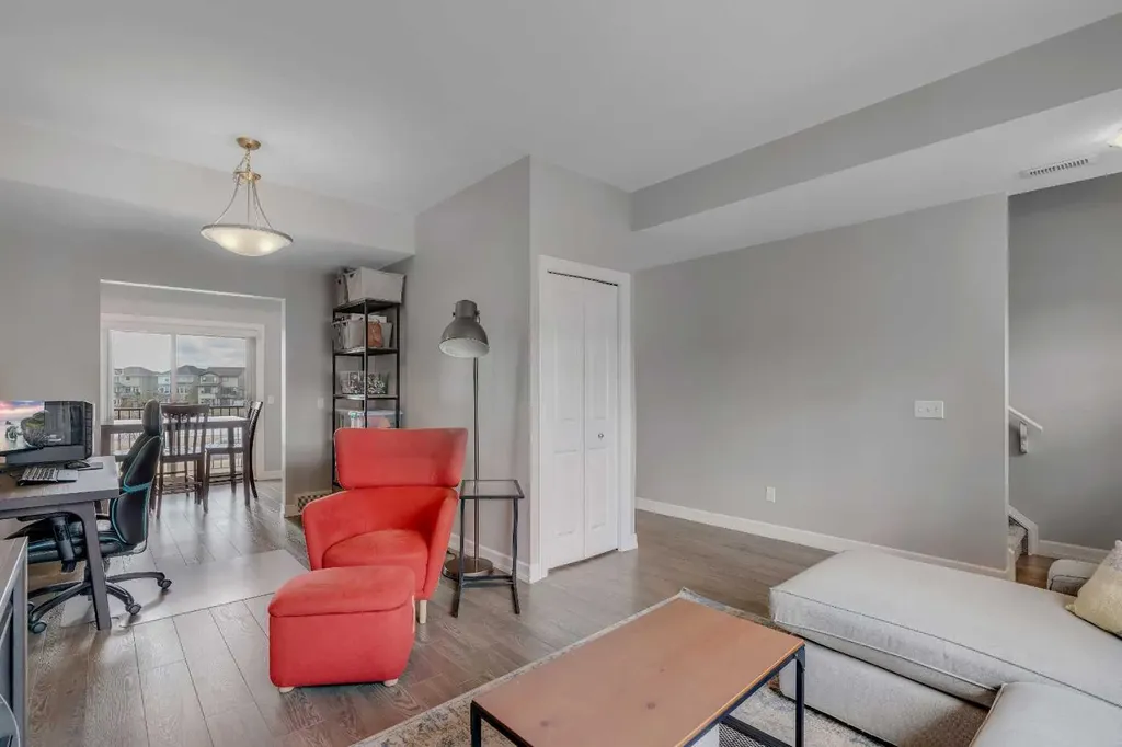121 Copperpond Common SE Calgary AB T2Z 5B6