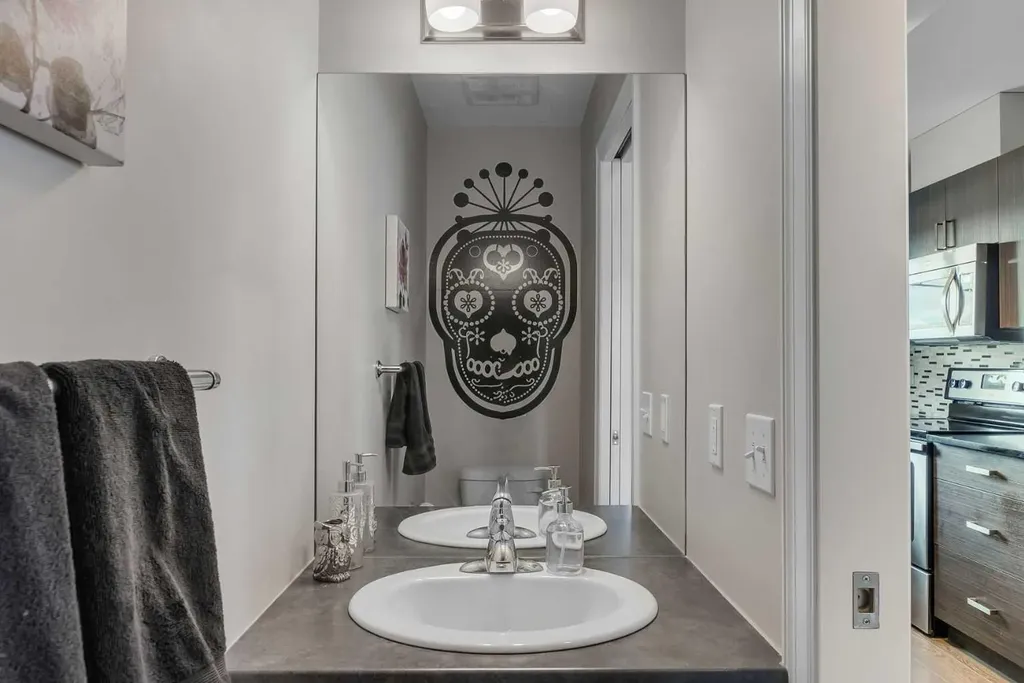 121 Copperpond Common SE Calgary AB T2Z 5B6
