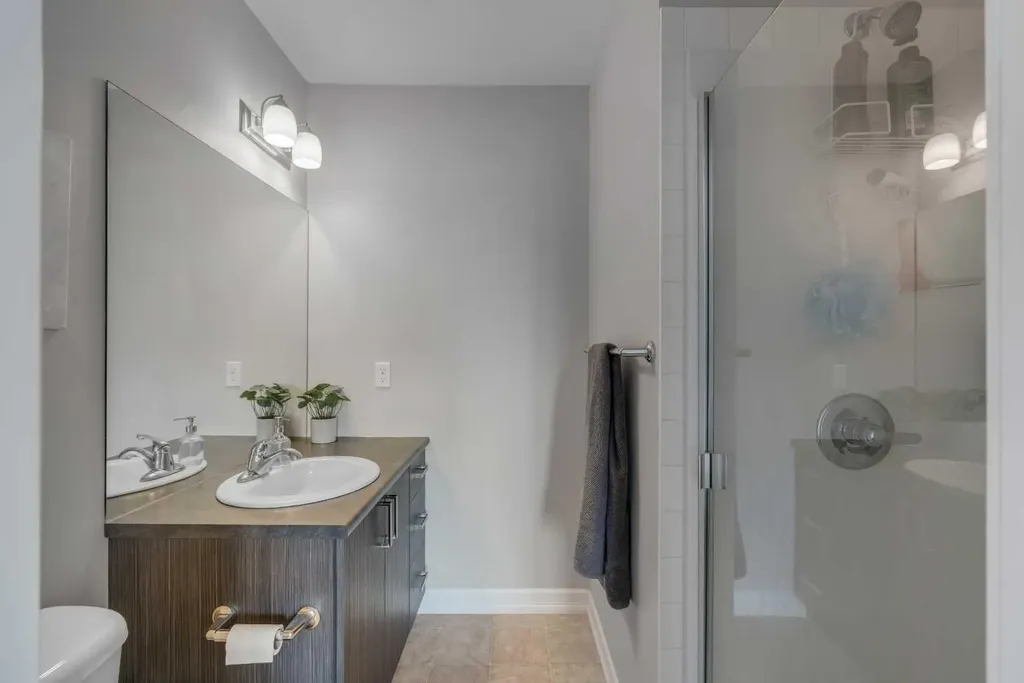 121 Copperpond Common SE Calgary AB T2Z 5B6