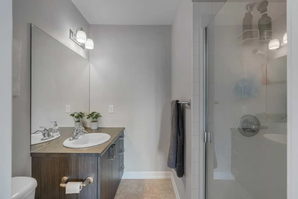 121 Copperpond Common SE Calgary AB T2Z 5B6